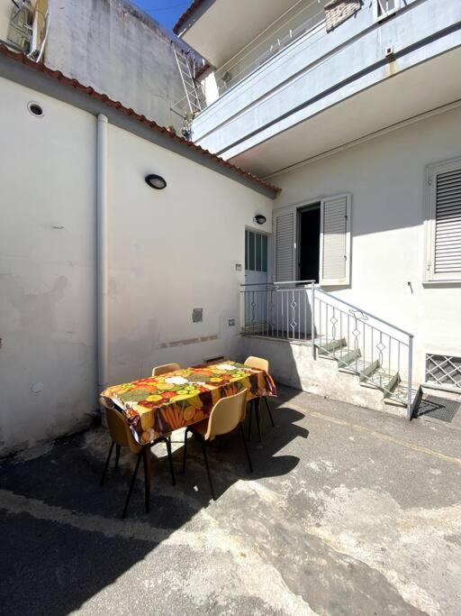 Domus Sici Apartment ปอมเปอี ภายนอก รูปภาพ