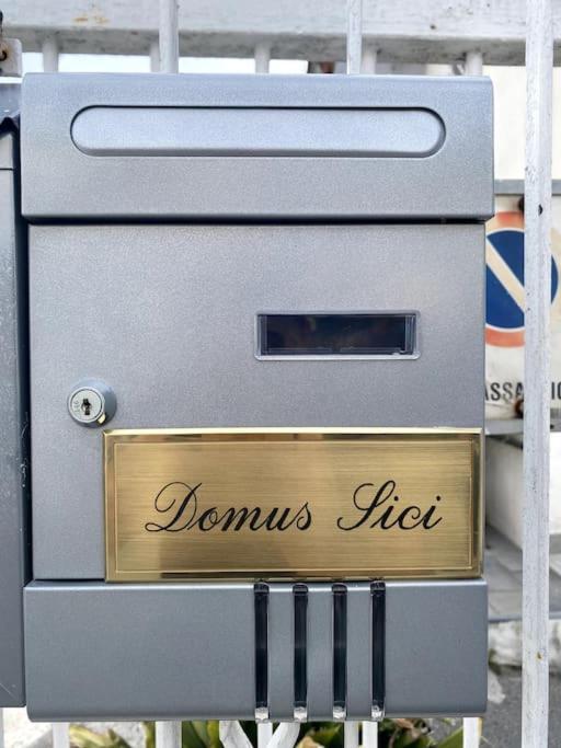 Domus Sici Apartment ปอมเปอี ภายนอก รูปภาพ
